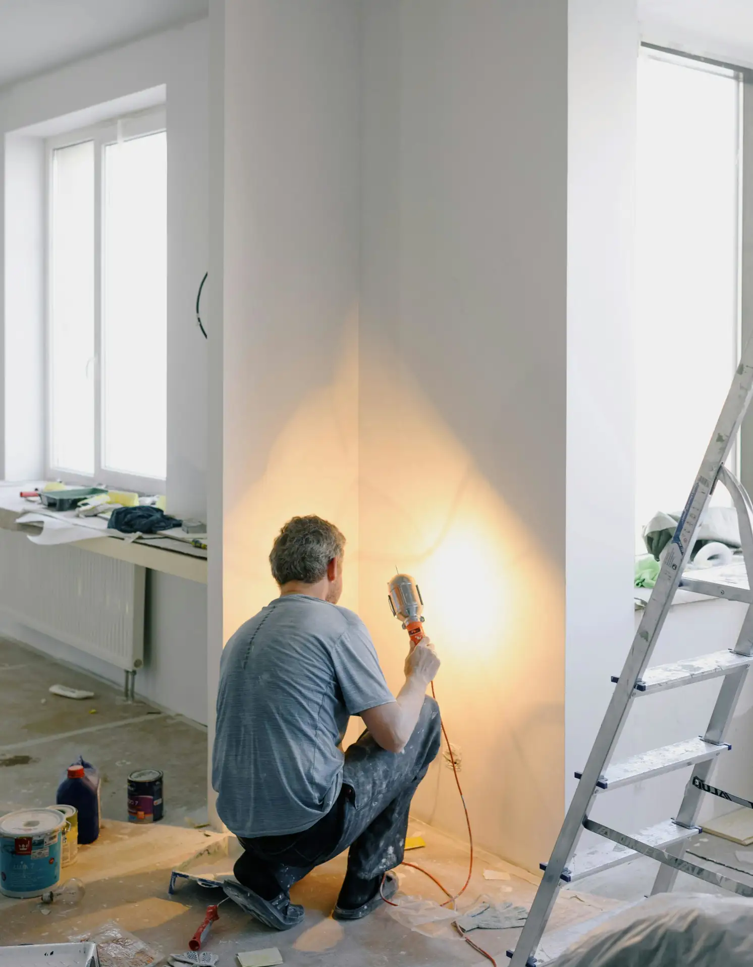 Malowanie maszynowe agregatem graco - profesjonalne wykończenia w Warszawie